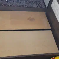 تخت دونفره همراه کفی تخت سالم وبدون شکستگی سالم|تخت و سرویس خواب|همدان, |دیوار