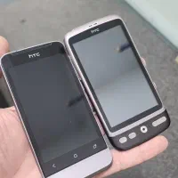 ۲ عدد گوشی htc desire ، one v بدون رجیستری