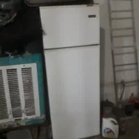 یخچال به فروشیه