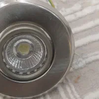 لامپ هالوژن با فریم فلزی