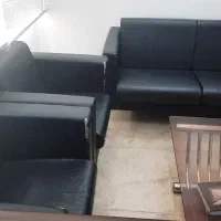 مبلمان اداری 4 نفره با میز وسط