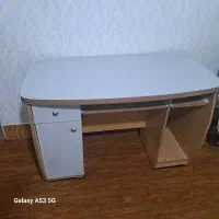 میز کامپیوتر