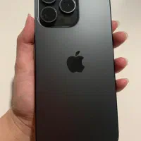 ایفون ۱۵ پرومکس رنگ مشکی در حد نو