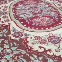 روفرشی درحدنو یه کرمیش هم موجود است شبیه خودش