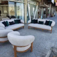 مبل راحتی مینیمال . رنگ بندی کرم