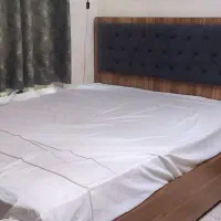 تخت و تشک و پاتختی