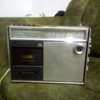 رادیوهای قدیمی فروخته میشود|کلکسیون اشیاء عتیقه|میاندوآب, |دیوار