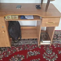 میز کامپیوتر تمیز