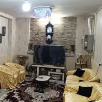 مبل هفت نفره و میز عسلی ویترین زیبا با چوبی مقاوم