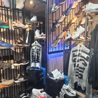 کتونی مستر|کیف، کفش، کمربند|جلفا, |دیوار