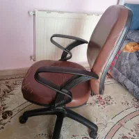 صندلی چرخان جک دار