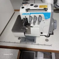 خریدار.  و فروشنده  چرخ خیاطی صنعتی