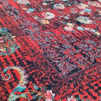 فرشینه ی قرمز لاکی|فرش|نطنز, |دیوار