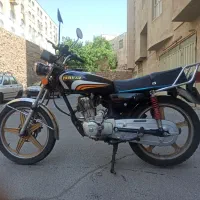 موتورسیکلت هوندا 200