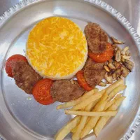 کارگر ساده یا کمک آشپز|استخدام خدمات فروشگاه و رستوران|تهران, علم و صنعت|دیوار