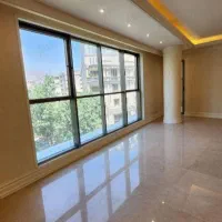 110متری/تک واحدی/رو به آفتاب/صفر/خوش نقشه