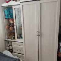 کمد و ویترین جادار