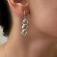 گوشواره نقره کادو تولد کارتیه لانه شعر لاکچری ۶۴۰۱