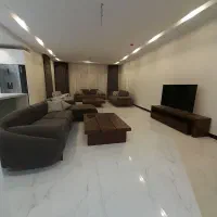 114متری-لاکچری-رو-به-آفتاب-و-باغات-کلاک-پایین
