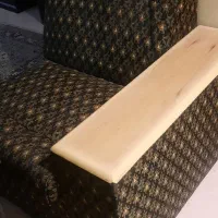 یک عدد مبل تک نفره