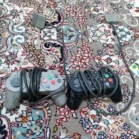 ۲عدد دسته پلی استیشن ژاپنی اصل با ۱۸عدد سی دی بازی