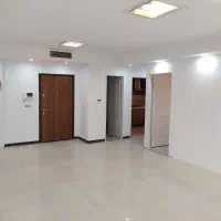 ۱۳۰ متر اداری دو نبش لابی دار