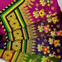 گلدوزی چادر،شلوار،پیراهن