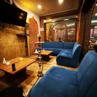 به یک‌ نیروی کار در سفره خانه نیازمندیم.