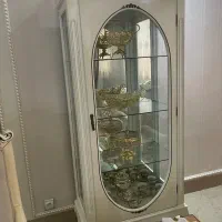 بوفه و ساعت ایستاده