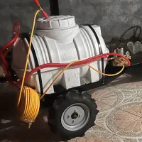 پمپ سمپاش ۲۲۰ لیتری چرخدار پشت تراکتوری|ماشین‌آلات صنعتی|گیلوان, |دیوار