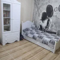 کمد و تخت در حد نو قیمت ۳۵ میلیون