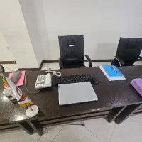 کارشناس فروش و ادمین پیج