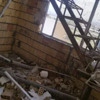 پله آهنی نو زیر فی