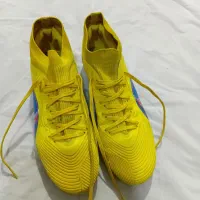 کفش ورزشی فوتبال|کیف، کفش، کمربند|سمنان, |دیوار