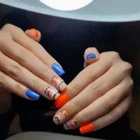 آموزش و خدمات کاشت و طراحی ناخن