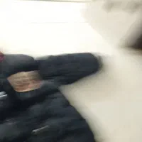 کاپشن|لباس|مسجد سلیمان, |دیوار