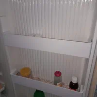 یخچال فریزر  کاملا  سالم مناسب دفتر کار و باغ