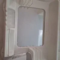 اینه توالت پلاستیکی