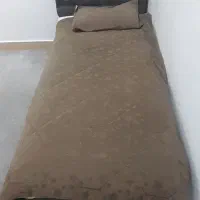 تخت و میز ارایشی ست