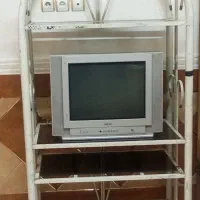 تلفزیون ومیز