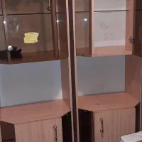 هم ویترین هم کتابخانه با چراغ هالوژن (فقط تمیز کن)