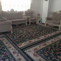 مبل 7 نفر با میز داره