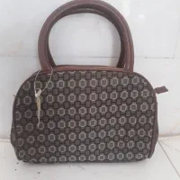 کیف دستی|کیف، کفش، کمربند|قم, منبع آب|دیوار