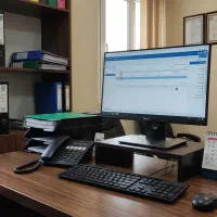 استخدام منشی خانم مسلط به برنامه فناوران بیمه