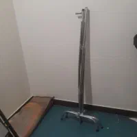 یک عدد رگال لباسی در حد نو  بسیار بزرگ