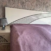 سرویس تخت خواب بادوتاپاتختی ومیزدراور وآینه وصندلی