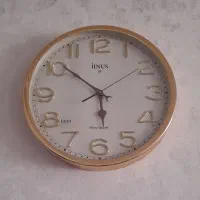 ساعت دیواری