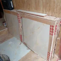 سایز سرمیک  ۸۰/۸۰قیمتش  مناسب