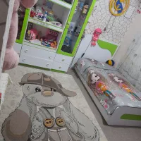 تخت وکمدوگلیم فرش