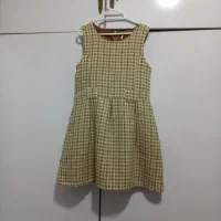 تعدادی لباس دخترونه مناسب ۶سال|کفش و لباس بچه|قزوین, |دیوار